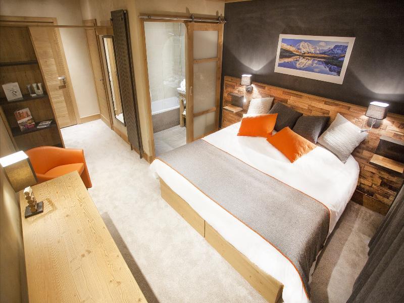Hotel Saint Charles Val Cenis Lanslebourg-Mont-Cenis Buitenkant foto